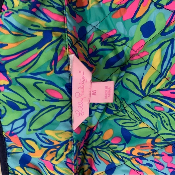 Lily Pulitzer { Getaway } Puffer Navy Spring Vest - Picture 6 of 8